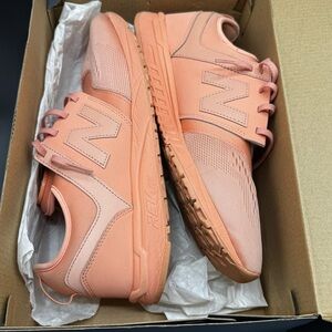 New Balance Coral 247 MRL247OS Men’s 11 / Women’s 12.5